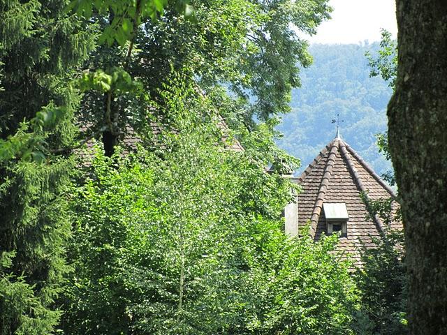 VISITANDO LA TORRE DE BOLLINGEN DE CARL G. JUNG VISITANDO LA TORRE DE BOLLINGEN DE CARL G. JUNG