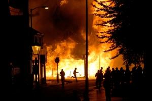 London riots- Los disturbios y la violencia en Inglaterra