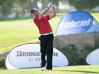 Juan Pablo Jaramillo, líder con 64 golpes Juan Pablo Jaramillo, líder con 64 golpes