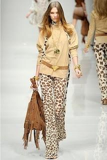 Sucumbiendo a los flecos Sucumbiendo a los flecos