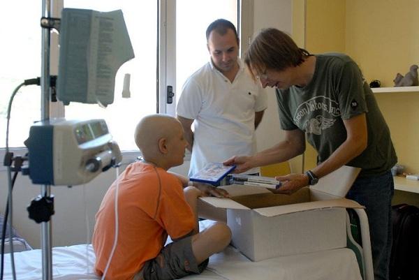 Juegaterapia: La quimio jugando se pasa volando Juegaterapia: La quimio jugando se pasa volando