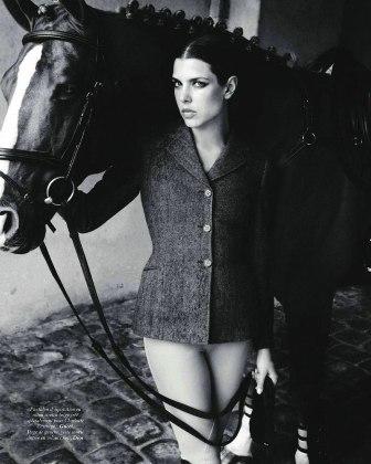 Carlota Casiraghi en portada de Vogue París, Septiembre 2011. Charlotte Casiraghi’s Vogue Paris September 2011