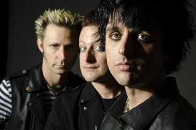 Green Day canta a Amy