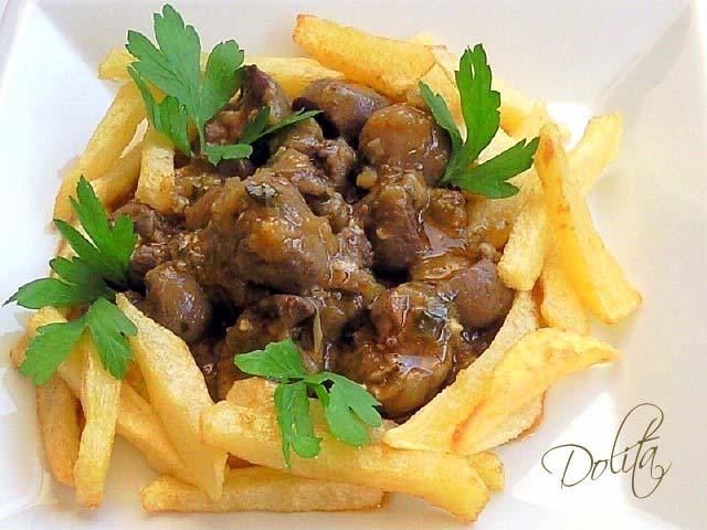 RIÑONES DE CORDERO EN SALSA RIÑONES DE CORDERO EN SALSA