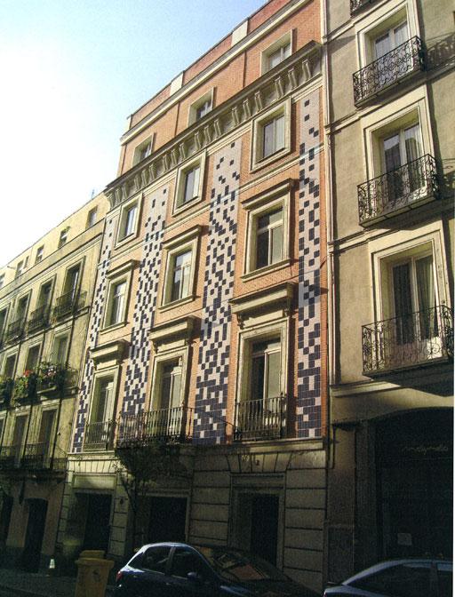 Demolición y construcción de un nuevo edificio en Madrid centro