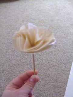 Tutorial: Bouquets de papel como centros de mesa nupciales Tutorial: Bouquets de papel como centros de mesa nupciales