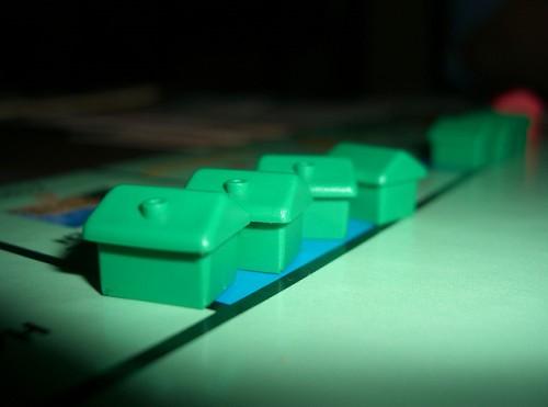 casa-monopoly Las dos propuestas medio cafres de Zapatero en tema fiscal: I reducción del IVA en compravenda de vivienda