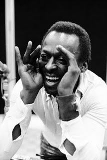 MILES DAVIS Notas y tema on line de MILES DAVIS Notas tema line