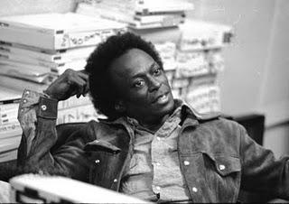 MILES DAVIS Notas y tema on line de MILES DAVIS Notas tema line