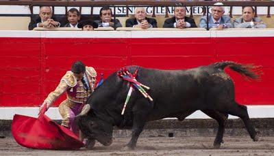 TOROS POR ENCIMA DE TOREROS (9ª de abono de BILBAO) TOROS POR ENCIMA DE TOREROS (9ª de abono de BILBAO)
