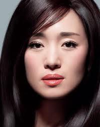 Recupera la luz de tu piel con Lotion II de Kanebo. Recupera la luz de tu piel con Lotion II de Kanebo.