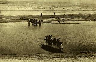 “¡El enemigo está a las puertas!”, proclama la Radio Soviética – 31/08/1941. “¡El enemigo está a las puertas!”, proclama la Radio Soviética – 31/08/1941.