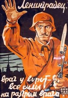 “¡El enemigo está a las puertas!”, proclama la Radio Soviética – 31/08/1941. “¡El enemigo está a las puertas!”, proclama la Radio Soviética – 31/08/1941.