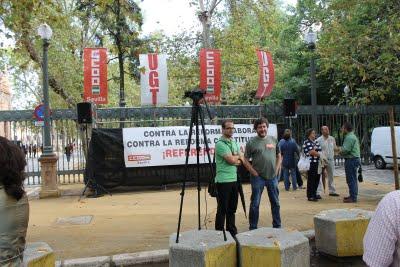 Concentración de UGT y CCOO contra la reforma en Sevilla