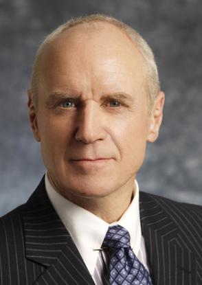 Alan Dale Alan Dale en Los hombres que no amaban a las mujeres