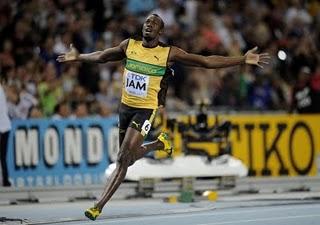 Bolt reparte un récord de oro en el 4x100