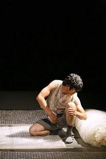 La danza contemporánea da visiones diferentes del mundo cotidiano en Tres retratos urbanos La danza contemporánea da visiones diferentes del mundo cotidiano en Tres retratos urbanos