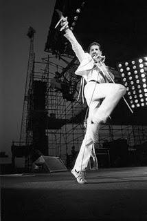 Homenaje a FREDDIE MERCURY Homenaje a FREDDIE MERCURY