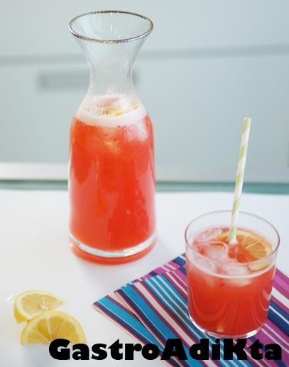 Limonada casera con fresa Limonada casera con fresa