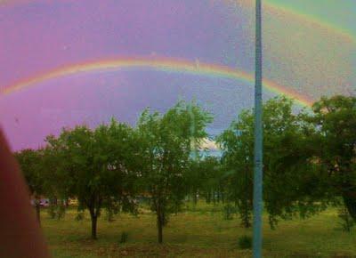 Tormenta de verano y doble arco iris: