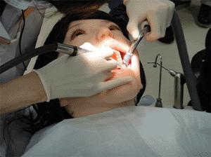 Robot para entrenamiento en odontologia se asemeja a un paciente.