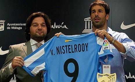 van-nistelrooy-malaga-2011 Por la plata baila el mono