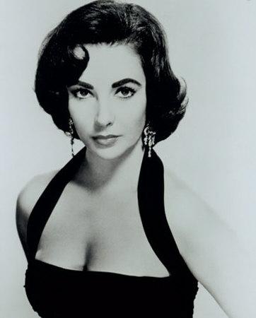 Elizabeth-Taylor-en-terciopelo A subasta los “amantes” de Liz Taylor