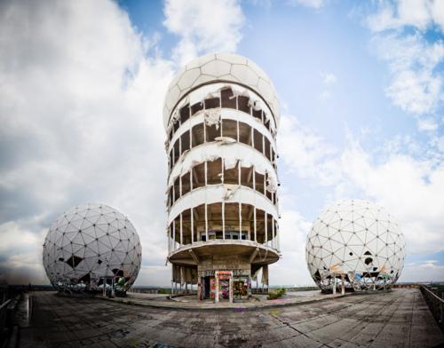 ryanpanos: The Abandoned Cold War Listening Station via... ryanpanos: The Abandoned Cold War Listening Station via...
