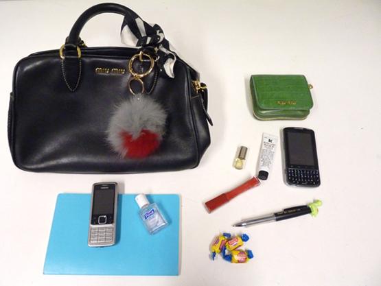 Lo que lleva el staff de Vogue en el bolso Lo que lleva el staff de Vogue en el bolso