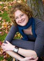 autora Una noche en la luna, de Cath Crowley