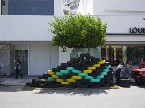 urbanoactivo:
Parking Day 2011, San Juan-Puerto Rico. Here are... urbanoactivo:
Parking Day 2011, San Juan-Puerto Rico. Here are...