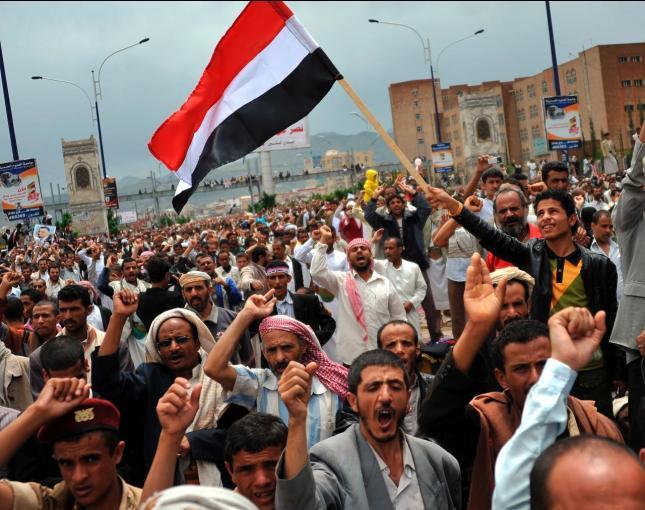 Al menos 26 muertos y 180 heridos en Yemen por las protestas Al menos 26 muertos y 180 heridos en una violenta jornada de protestas en Yemen