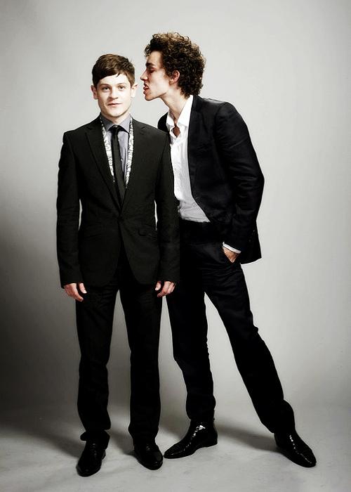 Robert Sheehan & Iwan Rheon 2