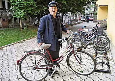 Se comió una bicicleta... y se asfixió con el pedal Se comió una bicicleta... y se asfixió con el pedal