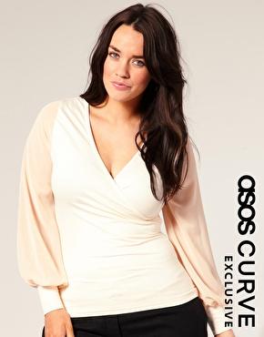 Por fin ASOS en España: Colección Curve Imagen 1 de Top cruzado con mangas de chifón exclusivo para ASOS CURVE
