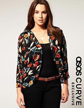 Por fin ASOS en España: Colección Curve Imagen 1 de Chaqueta de kimono con estampado oriental de ASOS Curve