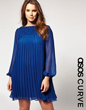 Por fin ASOS en España: Colección Curve Imagen 1 de Vestido amplio con adornos exclusivo de ASOS Curve