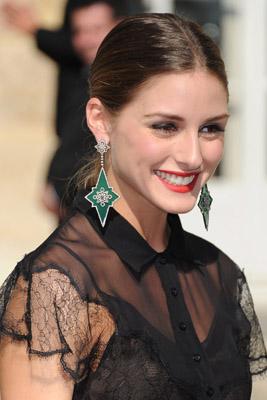 Olivia Palermo en el desfile de Christian Dior y con vestido y complementos de la firma francesa Olivia Palermo en el desfile de Christian Dior y con vestido y complementos de la firma francesa
