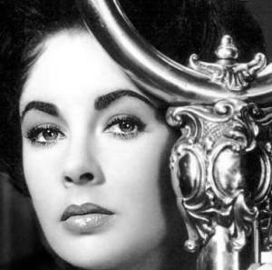 Elizabeth Taylor...Biografía de la Actriz más Bella del Mundo...