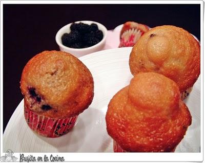 Magdalenas de moras Magdalenas de moras