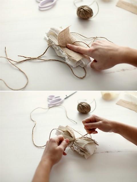 Tutorial: Decoramos los regalos con arpillería y telas variadas... Tutorial: Decoramos los regalos con arpillería y telas variadas...