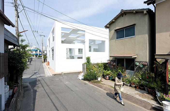 Casa N en Oita: Sou Fujimoto. Una Matrioshka Espacial Casa N en Oita: Sou Fujimoto. Una Matrioshka Espacial