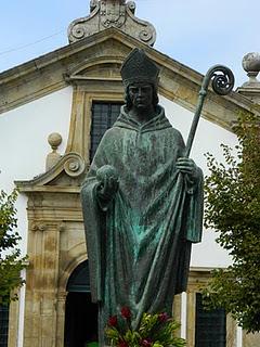 Una hora menos en Valença do Minho. Una hora menos en Valença do Minho.