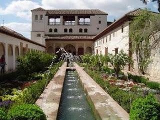 ¿Qué dicen las paredes de la Alhambra? ¿Qué dicen las paredes de la Alhambra?