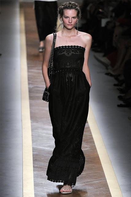 Valentino Spring 2012  Paris Fashion Week