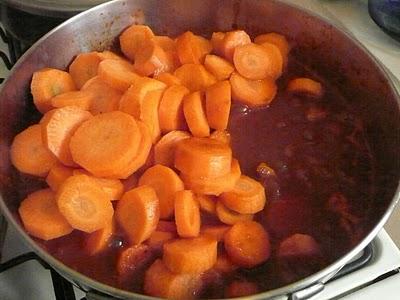 Cerdo en salsa de chipotle y pasitas Cerdo en salsa de chipotle y pasitas