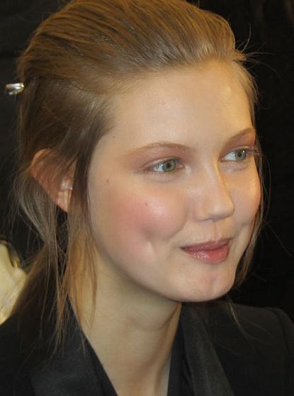 Maquillaje inspiración otoño 2011 Prada Fall 2011