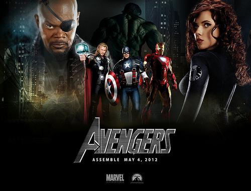 Nuevo tráiler en español y versión original de ‘The Avengers’ – Id preparando las palomitas Avengers_Movie_Poster_by_frmjewduhh