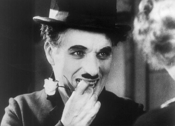 Chaplin y su participación en un concurso de imitadores