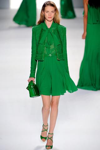 Elie Saab y su glamorosa colección en París Fashion Week!!! Elie Saab y su glamorosa colección en París Fashion Week!!!